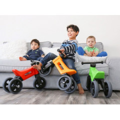 Odrážadlo FUNNY WHEELS Rider Šport zelené 2v1, výška sedla 28 / 30cm nosnosť 25kg 18m + v sáčku