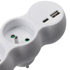 Rozbočovač 2x 10 A s USB A+C nabíjačkou, biely