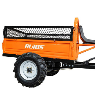 Príves s aktívnym pohonom 4x4