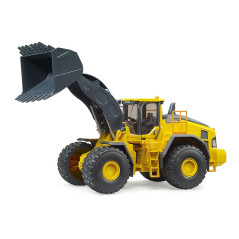 BRUDER Kolesový nakladač Volvo L260H / 02458