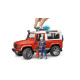 Zásahové hasičské vozidlo Land Rover Defender Station Wagon s figúrkou hasiča a hasiacim prístrojom 1:16 02596